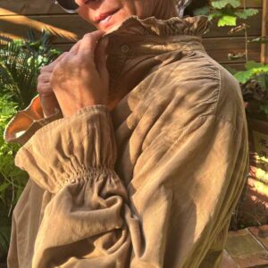 lebazaracaro_chemise_camel